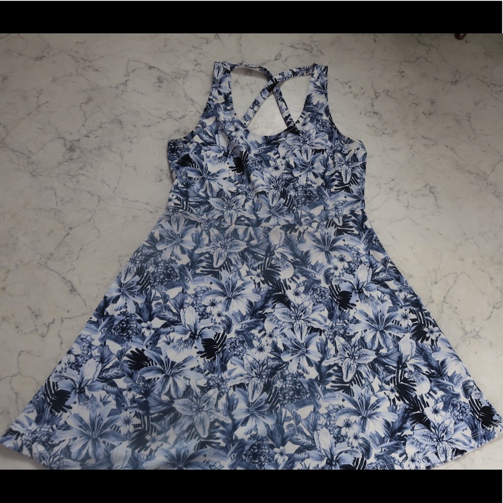 H&M blue floral print dress